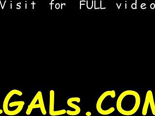 Fica giovane e succosa leccata dolce e bagnata