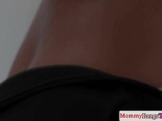 Beautiful cougar plays dirty with teens in threesome.