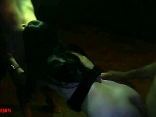 Couple fucks Uber driver in the street?