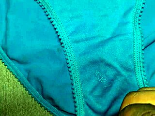 I cum in my friend's blue panties!