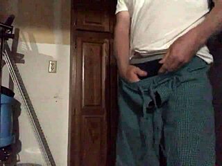 A casual gay massage turns into something more intimate