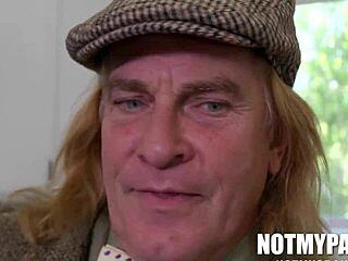 Sugar Rush Em Indica被Evan Stone大屌POV狂干