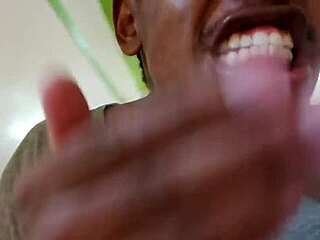 i swear, dis arab peeing vid is so freakin hot, u gotta see it, sry for typos