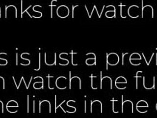 Danes zvečer samo pomagam polsestri, da se namesti v posteljo. Res prijeten trenutek!