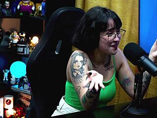 Martina oliveira shows natural tits in podcast, ruan gets horny 😍