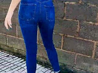 have you seen the sexiest walking ever on the street braless today?