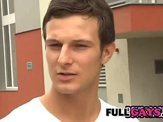 Klepet o gejevskem seksu na fullgays.com.