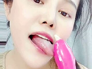 Enjoying pleasurable punishment with rough hemp rope and vibrator