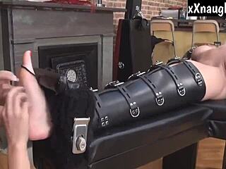 blondes tied up having lesbian fun 😘