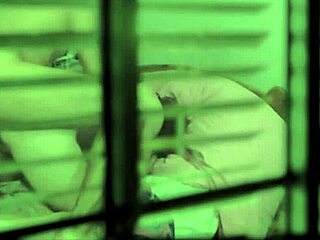 i saw my girlfriend cheating, right thru the window, damn!