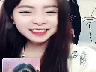 Jin Xinh Bunny Live Show Full Face While Talking!