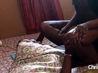 좁은 에보니 엉덩이 미션너리로 박아본 적 있어?