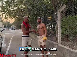 Dois Dotados Fodem Cuzinho Virgem