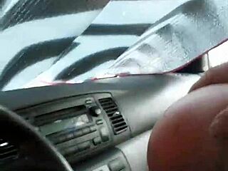 Samantha gives deepthroat handjob in public outdoor 😍