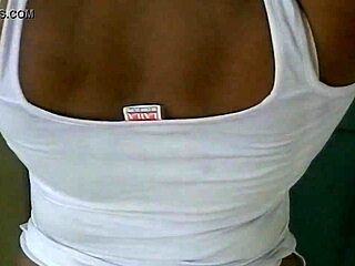 latina with big ass boobs fucked by spanish stud 😍