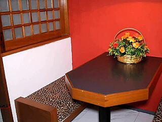 ganhei porra de dois na bucetinha e outro na boca