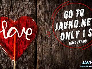 जापानी हॉट गर्ल्स शॉर्ट स्कर्ट्स में मुझे वाइल्ड कर देती हैं