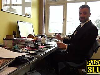 Misha Mayfair aguanta nalgadas brutas en perrito con Pascal 😈