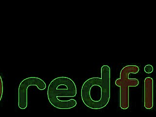 لوانا أغيار توسلت له يسيب كرة القدم ويغوص فيها بدلها، لقاء لاتيني ساخن