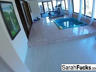 Sarah Jessie Gets Intense Erotic Massage From Alix Lynx!