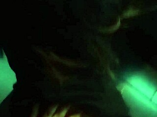 Chava Amateur Cogiendo Frente Al Espejo Con Vestido Negro!