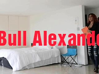 I met this sluty redhead real estate agent