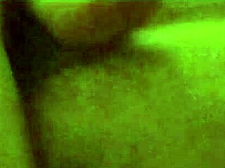 Close-Up Cu Pizda Udă În Masturbare