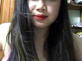 와! 섹시한 게이 남자가 비고 라이브에서 빨고 엉덩이 박아!