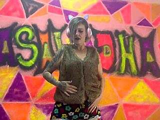 Sexy Punk Girl In Public Outdoor Setting Sits And Bounces Deep On Cock