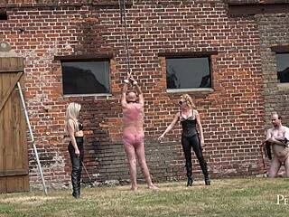 你最好别说话 - 苏珊娜·麦克斯韦小姐、考特尼小姐和多嘴奴隶。