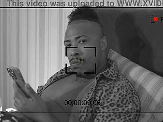 幕后拉丁美女大奶大屁股被巨屌肏屁眼和逼