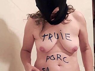 esclave f autoseance humiliation et uro