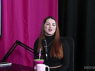 safada strips naked, gets pussy licked wet after talking about family fetishes and boyfriends - malu paz