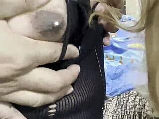 transexual gatita caliente, she looks so sexy in crossdressing