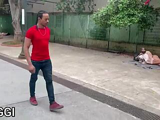 o morador de rua cacetudo interracial blowjob and fucking with monster cock cumshot