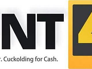 Poslušne sa pozerám, ako bohatý lovec jebe moju luxusnú priateľku 😍