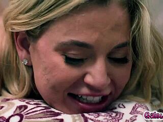 Wow, Blake Blossom and Kenna James in hot lesbian action! Can’t stop watching these babes! 🔥