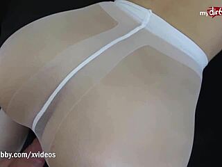 Мое грязное хобби: справится ли эта худышка с огромным членом?