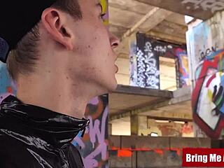 I bring twinks casper and jack for bareback