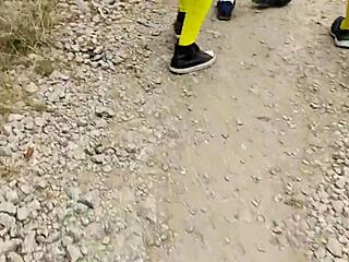 roludos transando gostoso em cena de sexo gay com tesão machos bem roludos fodendo bem gostoso no meio dos matos