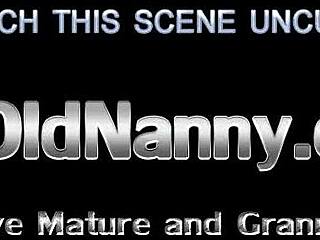 Lystig mormor fandt sig en ung 18+ teen 18+ elsker til at krydre sine dage. Deres bånd vokser med hver vild oplevelse.