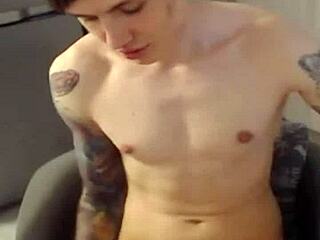 Young Muscular Twinks Perform For Chatroubate Alexterner