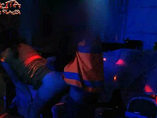 Seducing gas guy breaks ass
