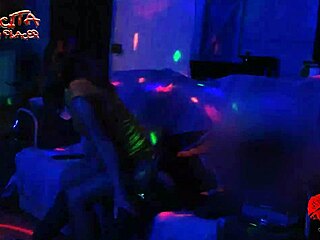 Seducing gas guy breaks ass