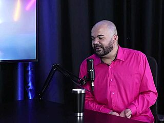 Paulo Avelar和TIV模特热试镜Victoria Beatriz透红内衣荡妇激情