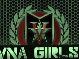 Jenna Foxx y Dana Dearmond en disfraces de Halloween comiendo coño