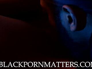 ebony babe missmaryjanexxx shows big ass