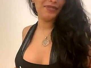 i watch jesyfux's instagram live, she's ultra hot