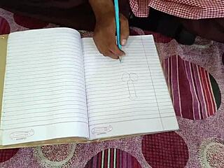 Desi Öğrenci Üniformasıyla Sertçe Sikiyor