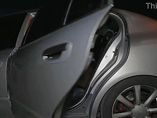 Il culo ambizioso rimbalza sul cazzo massiccio di Rome Major